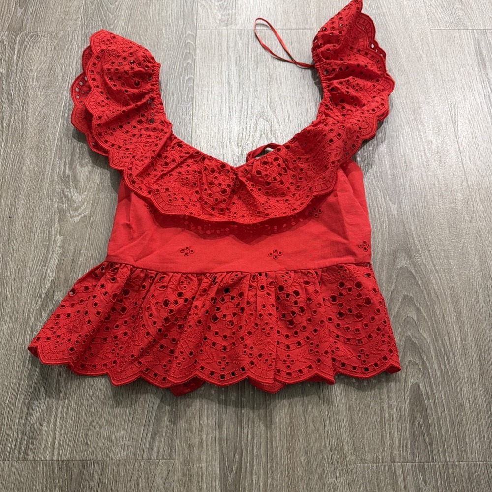 ZARA NWOT OPENWORK EMBROIDERED EYELETS TOP RED‎ Ruffles Tie Back Size Medium